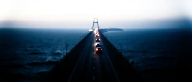 Проезд по Крымскому мосту снова открыт: ограничения сняты
